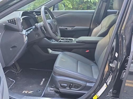 2024 Lexus RZ 450e Premium