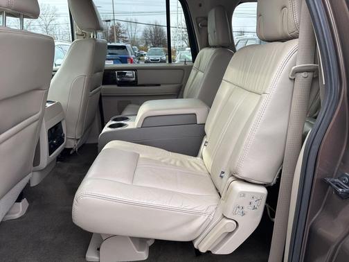 2016 Lincoln Navigator Select