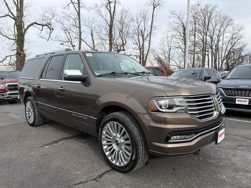 2016 Lincoln Navigator Select