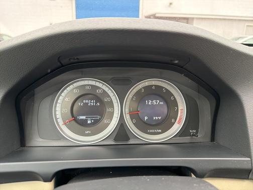 2013 Volvo S60 T5 Premier Plus