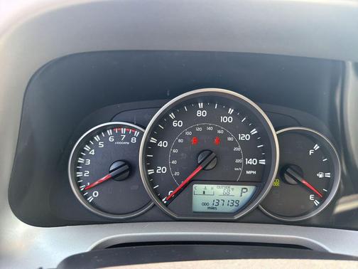 Silver Sky Metallic 2016 Toyota RAV4 LE