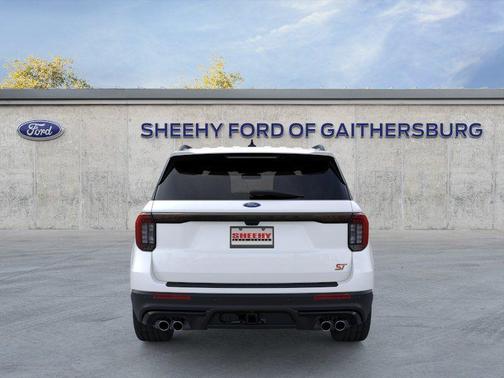 Star White Metallic Tri-Coat 2026 Ford Explorer ST