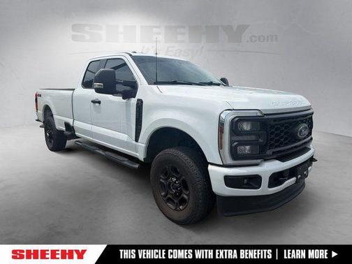 Oxford White 2024 Ford F-250 XL