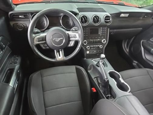 2017 Ford Mustang V6