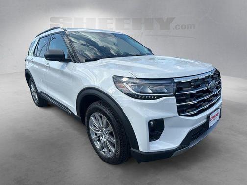 Star White Metallic Tri-Coat 2025 Ford Explorer Active
