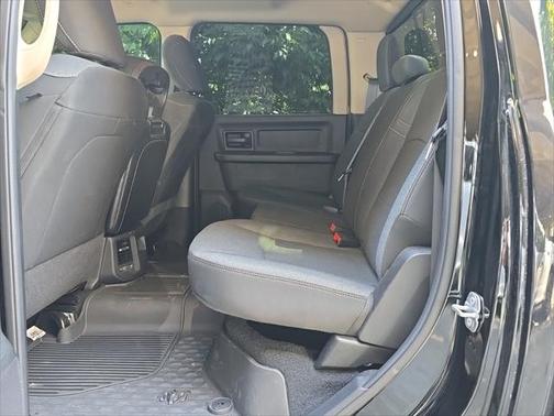 2020 RAM 2500 Tradesman Crew Cab 4X4 6'4' Box