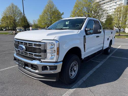 Oxford White 2026 Ford F-350 XL