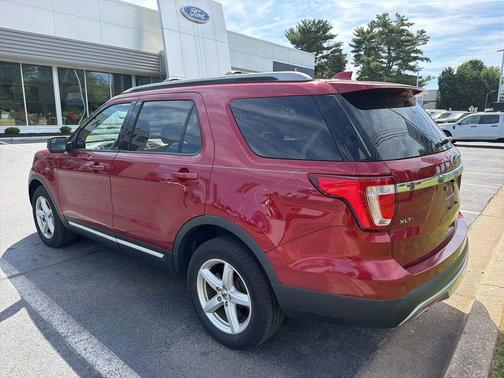 Ruby Red Metallic 2017 Ford Explorer XLT