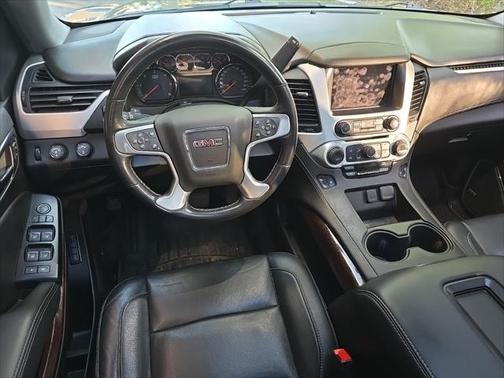 2020 GMC Yukon XL SLT