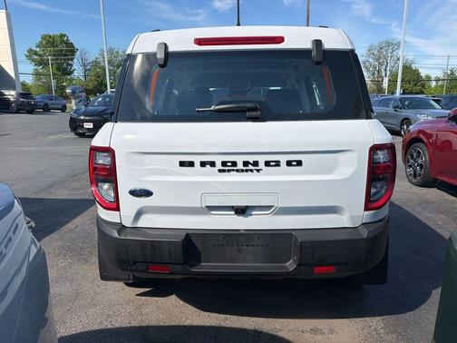 Oxford White 2022 Ford Bronco Sport Base