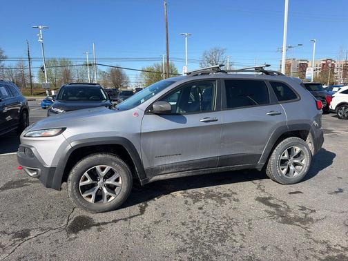 Billet Silver Metallic Clearcoat 2017 Jeep Cherokee Trailhawk