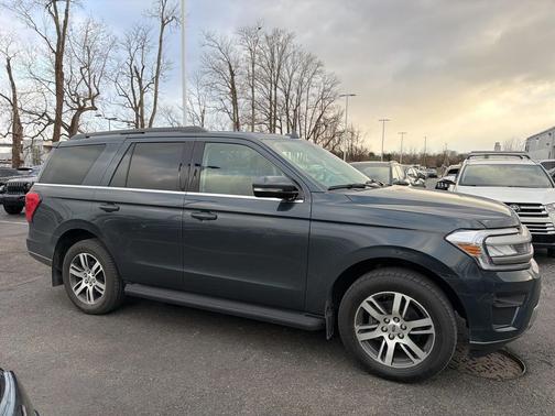 2024 Ford Expedition XLT