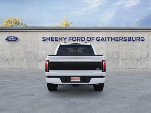 Star White Metallic Tri-Coat 2026 Ford F-150 Platinum