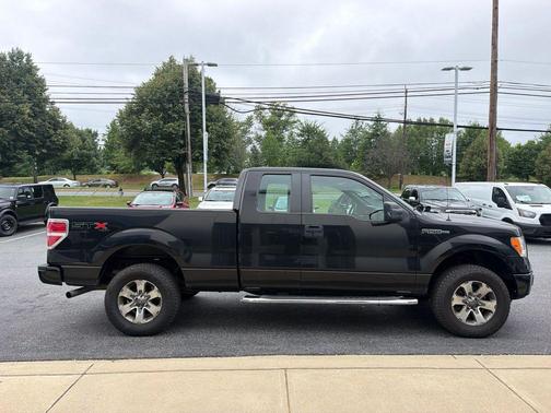 Tuxedo Black Metallic 2011 Ford F-150 STX