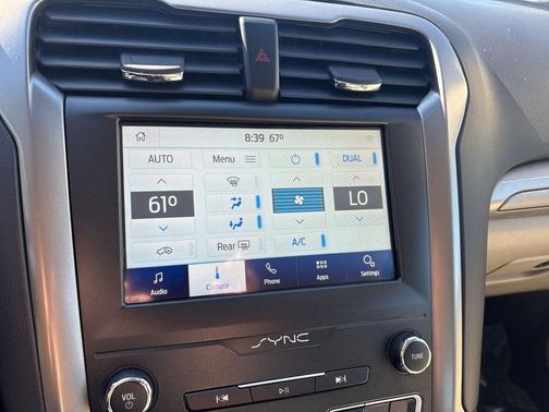 Oxford White 2020 Ford Fusion SE