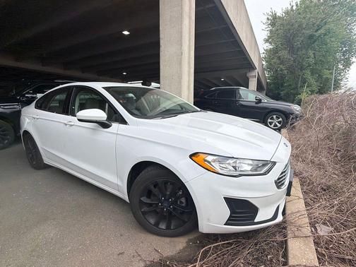 Oxford White 2020 Ford Fusion SE