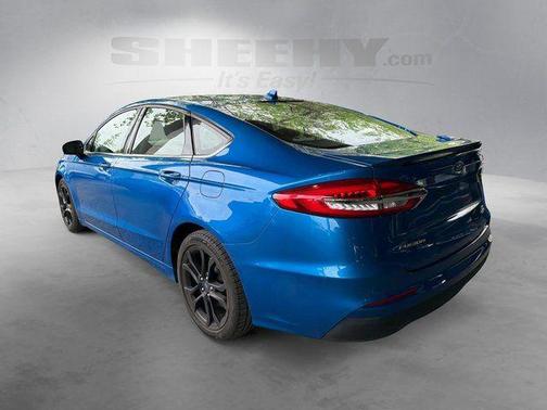Blue 2019 Ford Fusion SE