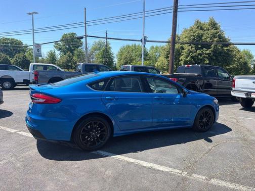 Blue 2019 Ford Fusion SE