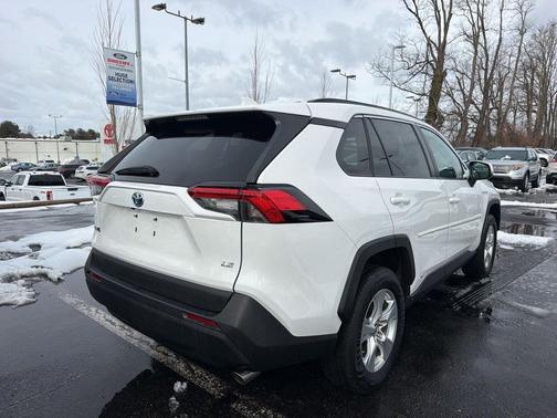 2020 Toyota RAV4 Hybrid LE