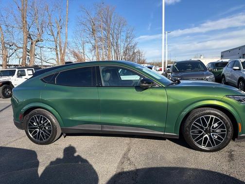 2025 Ford Mustang Mach-E Premium