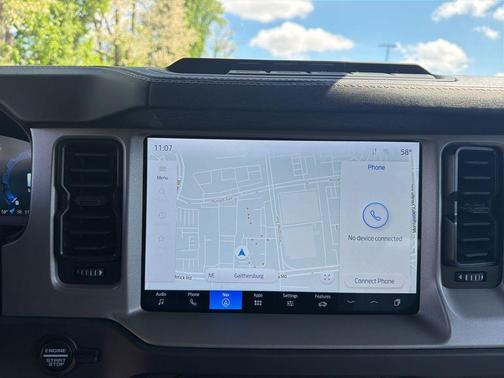 Desert Sand 2025 Ford Bronco Outer Banks