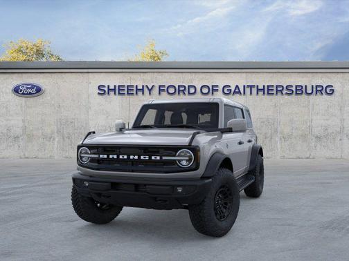 Avalanche Gray 2026 Ford Bronco Outer Banks