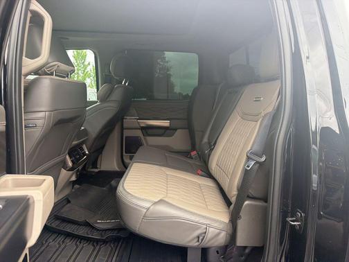 Agate Black Metallic 2025 Ford F-350 Platinum