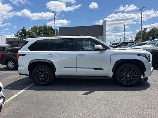 Wind Chill Pearl 2024 Toyota Sequoia Platinum