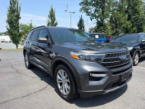 Magnetic Metallic 2020 Ford Explorer XLT