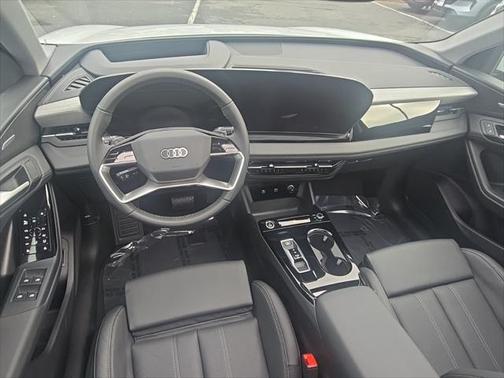 2025 Audi Q6 e-tron Premium Plus quattro