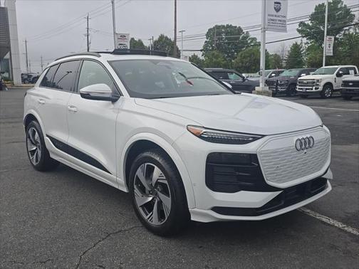 2025 Audi Q6 e-tron Premium Plus quattro
