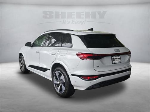 2025 Audi Q6 e-tron Premium Plus quattro