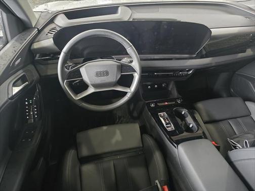 2025 Audi Q6 e-tron Premium Plus quattro