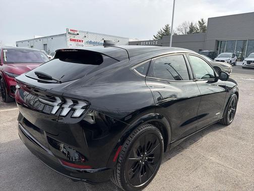 2025 Ford Mustang Mach-E GT