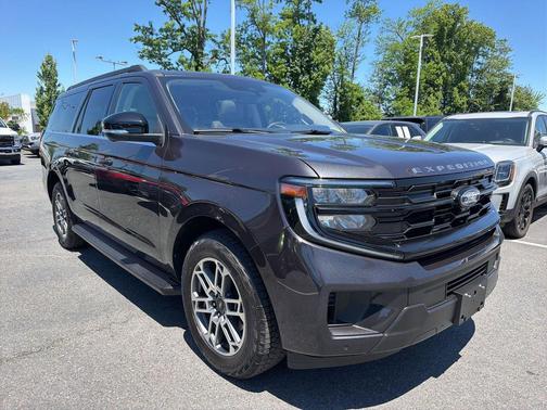 Gray Metallic 2025 Ford Expedition Max Active 4x4