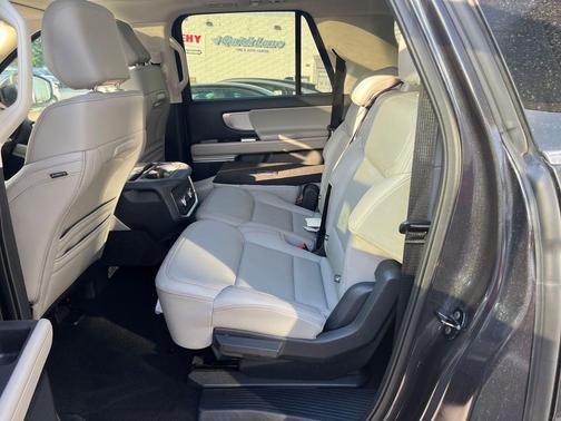 Gray Metallic 2025 Ford Expedition Max Active 4x4