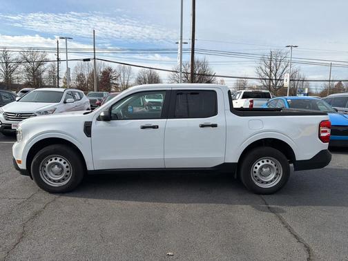2023 Ford Maverick XL