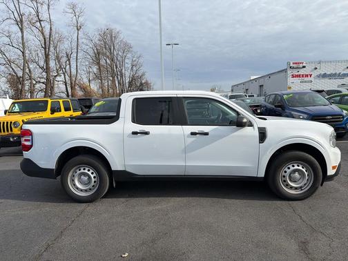 2023 Ford Maverick XL