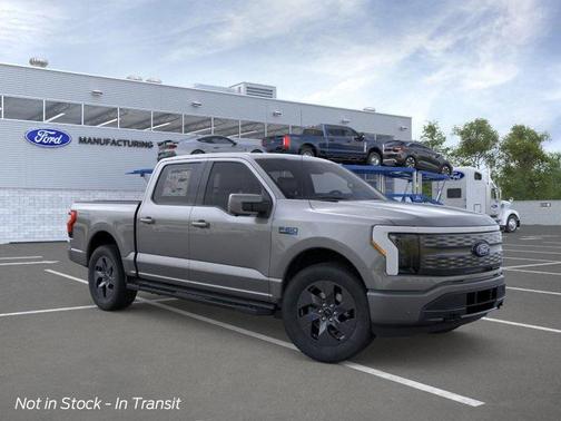 2025 Ford F-150 Lightning LARIAT