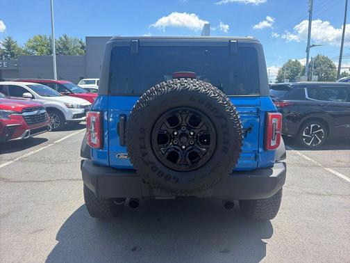 Velocity Blue Metallic 2024 Ford Bronco Wildtrak