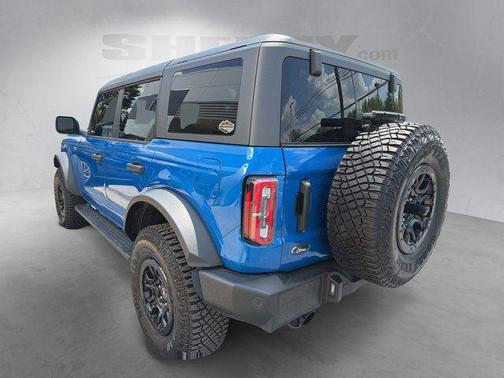 Velocity Blue Metallic 2024 Ford Bronco Wildtrak