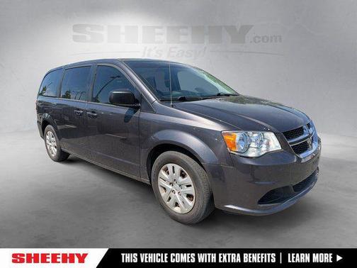 Granite Pearlcoat 2018 Dodge Grand Caravan SE