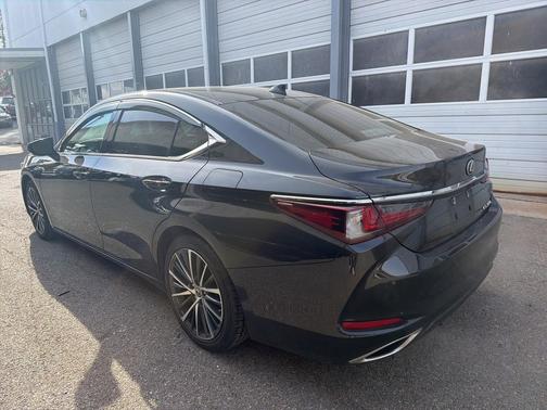 2023 Lexus ES 350 Base