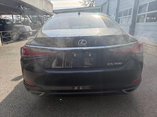 2023 Lexus ES 350 Base
