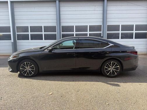 2023 Lexus ES 350 Base