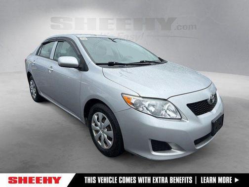Classic Silver Metallic 2009 Toyota Corolla LE