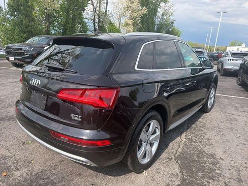 Black Metallic 2018 Audi Q5 2.0T Tech Premium