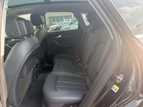 Black Metallic 2018 Audi Q5 2.0T Tech Premium