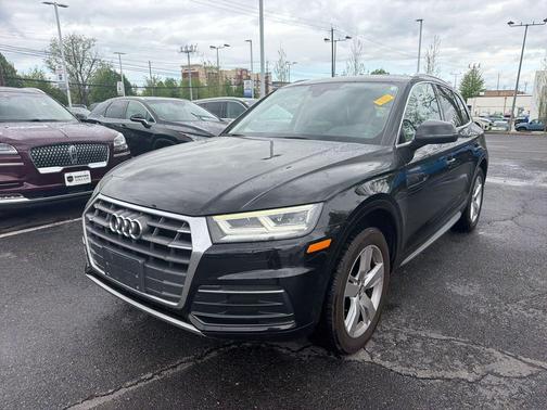 Black Metallic 2018 Audi Q5 2.0T Tech Premium