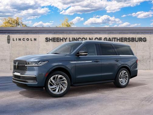 Nocturnal Blue Metallic Clearcoat 2027 Lincoln Navigator Premiere